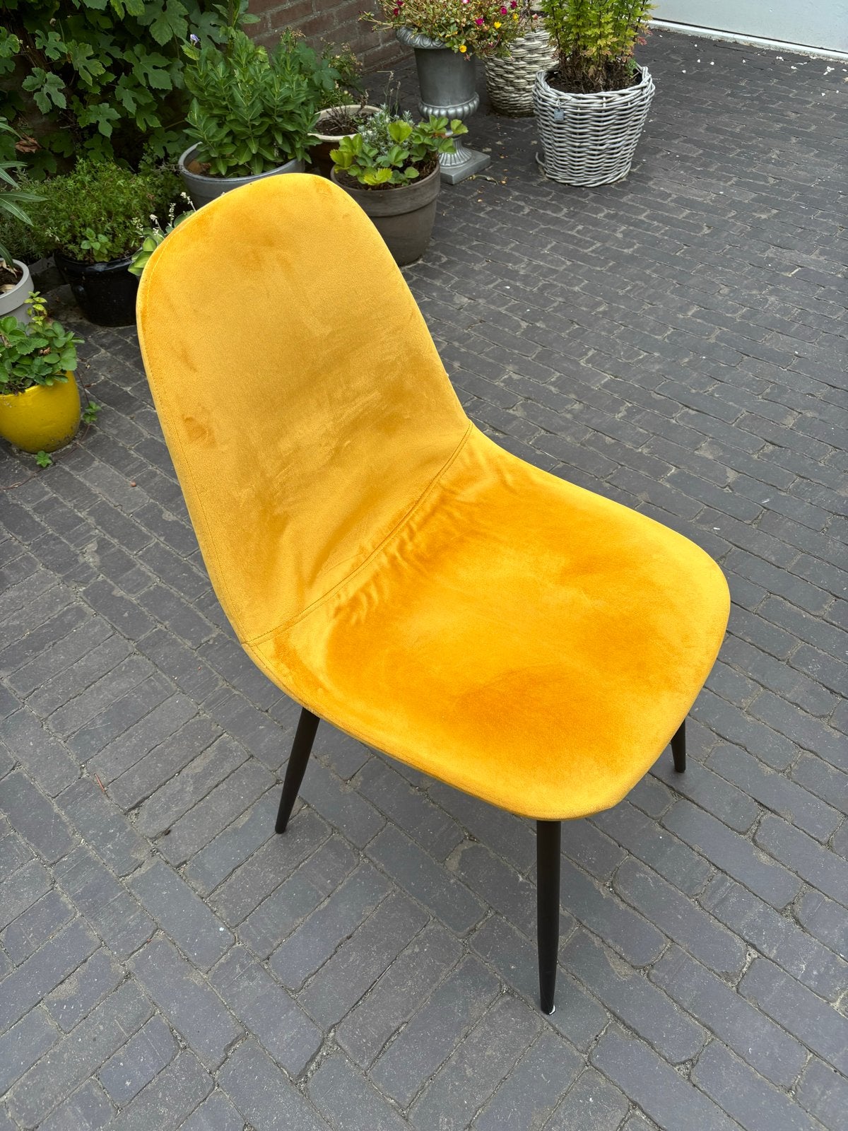 Set van 4 okergele velvet stoelen - Goede kwaliteit, Huis en Inrichting, Ophalen, Gebruikt, Overige kleuren, Vier