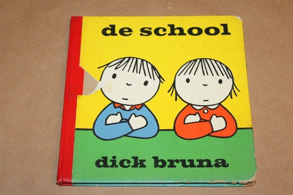 De School — Dick Bruna, Vintage Uitgave 1970, Boeken, Ophalen of Verzenden, Gelezen