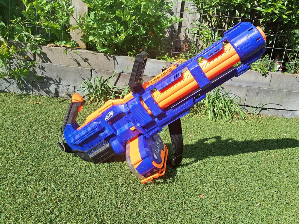 Nerf N-Strike Elite Titan CS-50 Blaster  Gemotoriseerd, Ophalen of Verzenden, Zo goed als nieuw