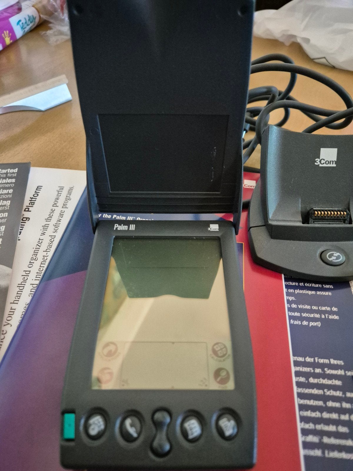 Palm III PDA met accessoires en handleidingen, Telecommunicatie, Pda's, Ophalen of Verzenden, Zo goed als nieuw, PalmOS, Met stylus of aanraakpen