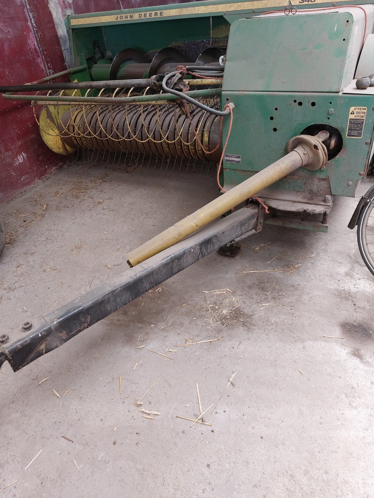 Pakken pers John Deere 345., Ophalen of Verzenden, Gebruikt