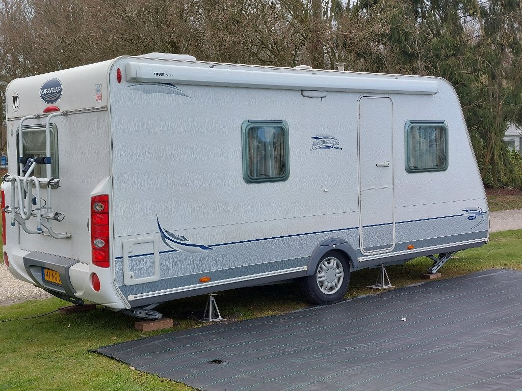 IN PRIJS VERLAAGD!!! CARAVELAIR AMBIANCE STYLE 475, 2011, Caravans en Kamperen, Rondzit, Particulier, Kachel, Vast bed