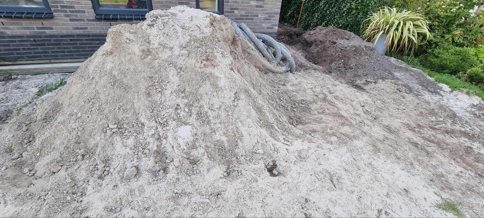 GRATIS 2 kuub straatzand / ophoogzand, Ophalen, Ophoogzand