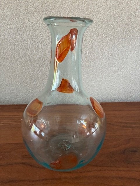 Mondgeblazen glazen vaas met oranje vlekken, Antiek en Kunst, Antiek | Glas en Kristal, Ophalen of Verzenden