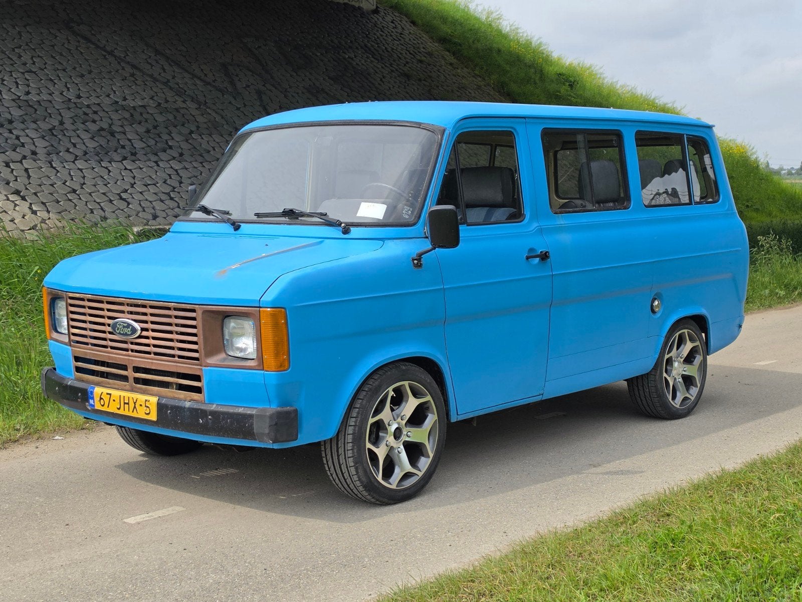 1982 Ford Transit 2.0L Pinto 8 persoons, Bedrijf, Te koop