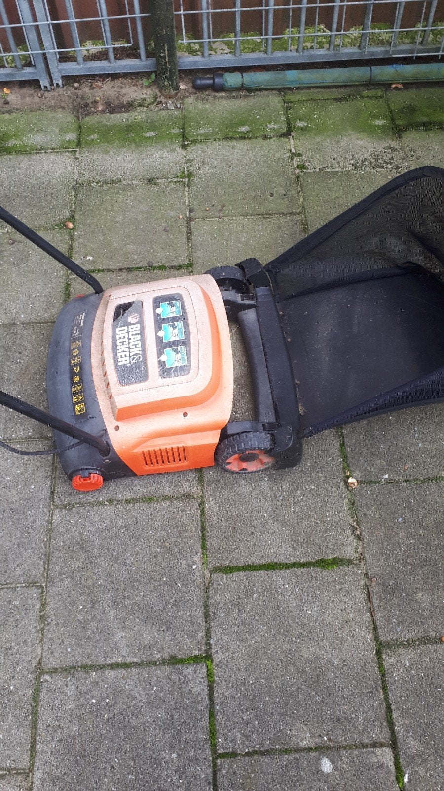 verticuteermachine elec blac en decker, Tuin en Terras, Ophalen, Gebruikt