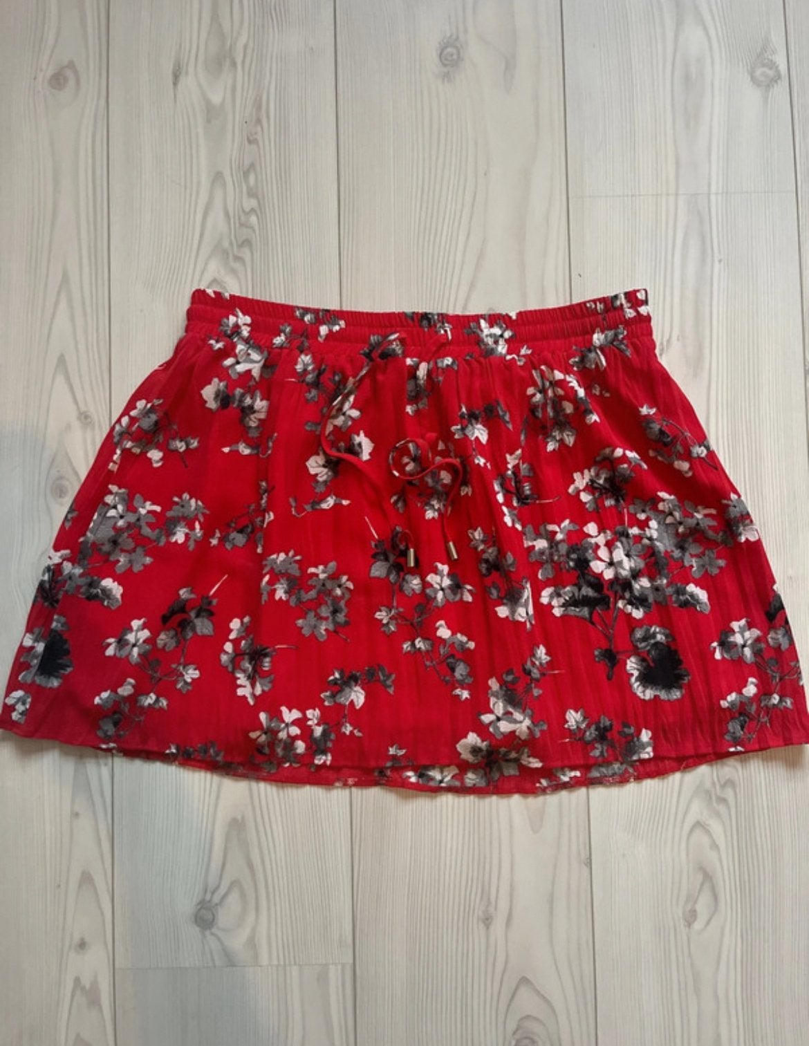 Rood rokje Costes, Maat 38/40 (M), Ophalen of Verzenden, Zo goed als nieuw, Boven de knie