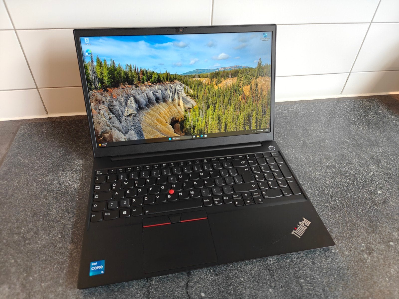 Lenovo E15 i5-1135G7 8GB 256GB Win11
15,6", Computers en Software, Windows Laptops, 2 tot 3 Ghz, 15 inch, Ophalen of Verzenden