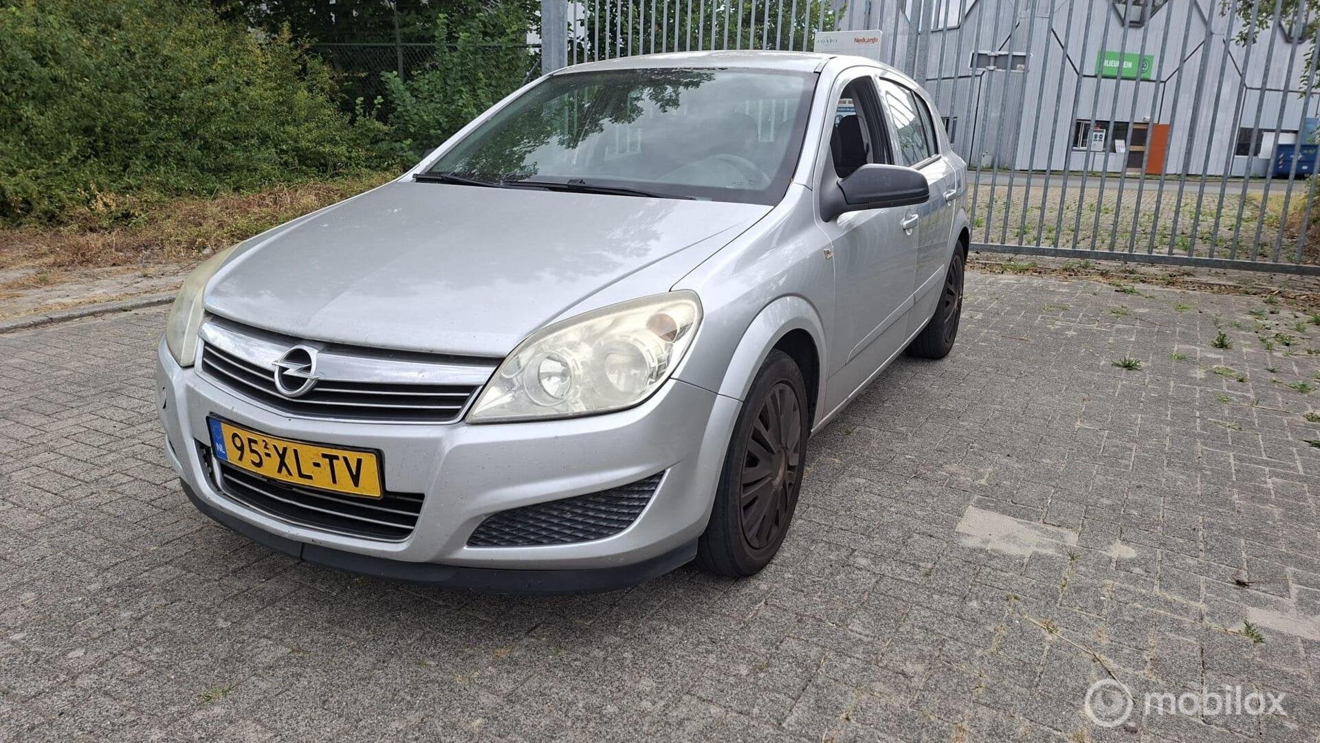 Opel Astra 1.6 Business, Voorwielaandrijving, 15 km/l, Gebruikt, 4 cilinders