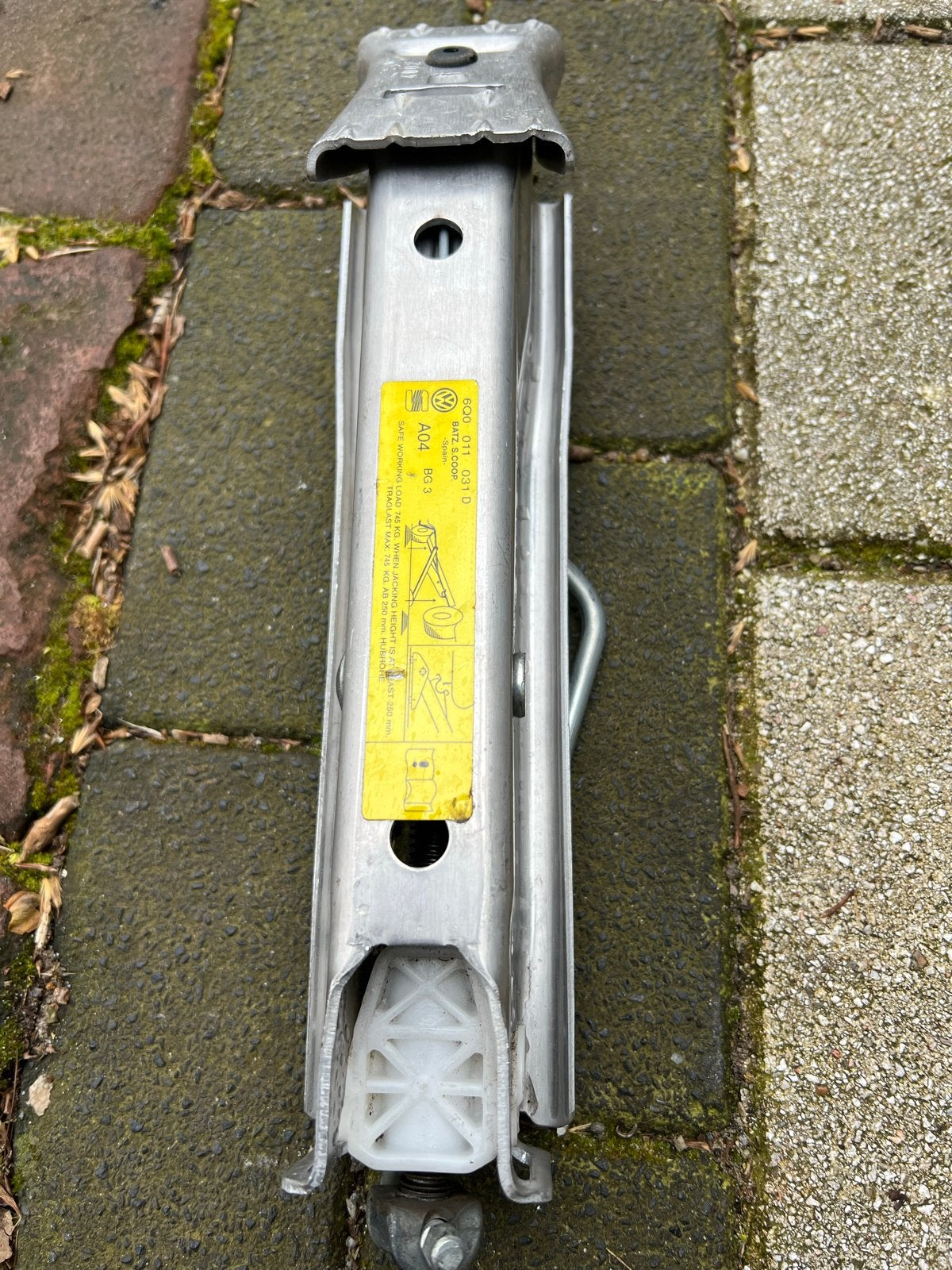Krik voor auto - Volkswagen (6Q0 011 031 D), Auto diversen, Ophalen of Verzenden, Gebruikt, Manueel, Schaarkrik