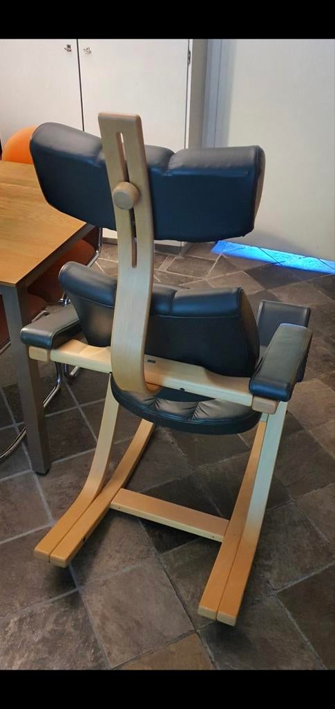 Stokke stoel Varier, Huis en Inrichting, Ophalen, Overige kleuren, Eén, Leer