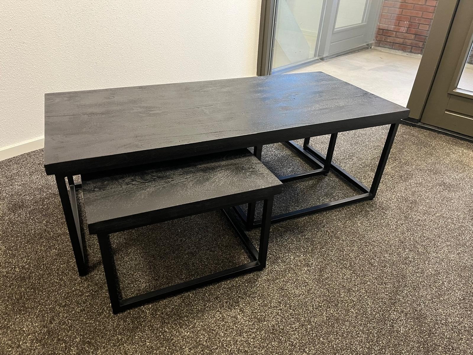 Mooie zwarte salontafel met 2 bijzettafels., Huis en Inrichting, Ophalen, 25 tot 50 cm, 100 tot 150 cm