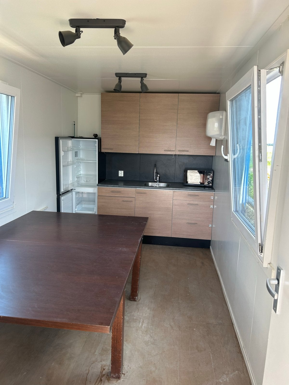 Te huur, Luxe schaft container 20ft  keuken en toilet, Doe-het-zelf en Verbouw, Bouwketen en Schaftketen, Ophalen, Gebruikt
