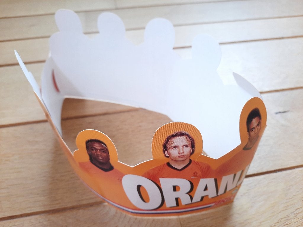 ORANJE VOETBAL kroon oranje, Ophalen of Verzenden, Zo goed als nieuw, Oranje of Koningsdag