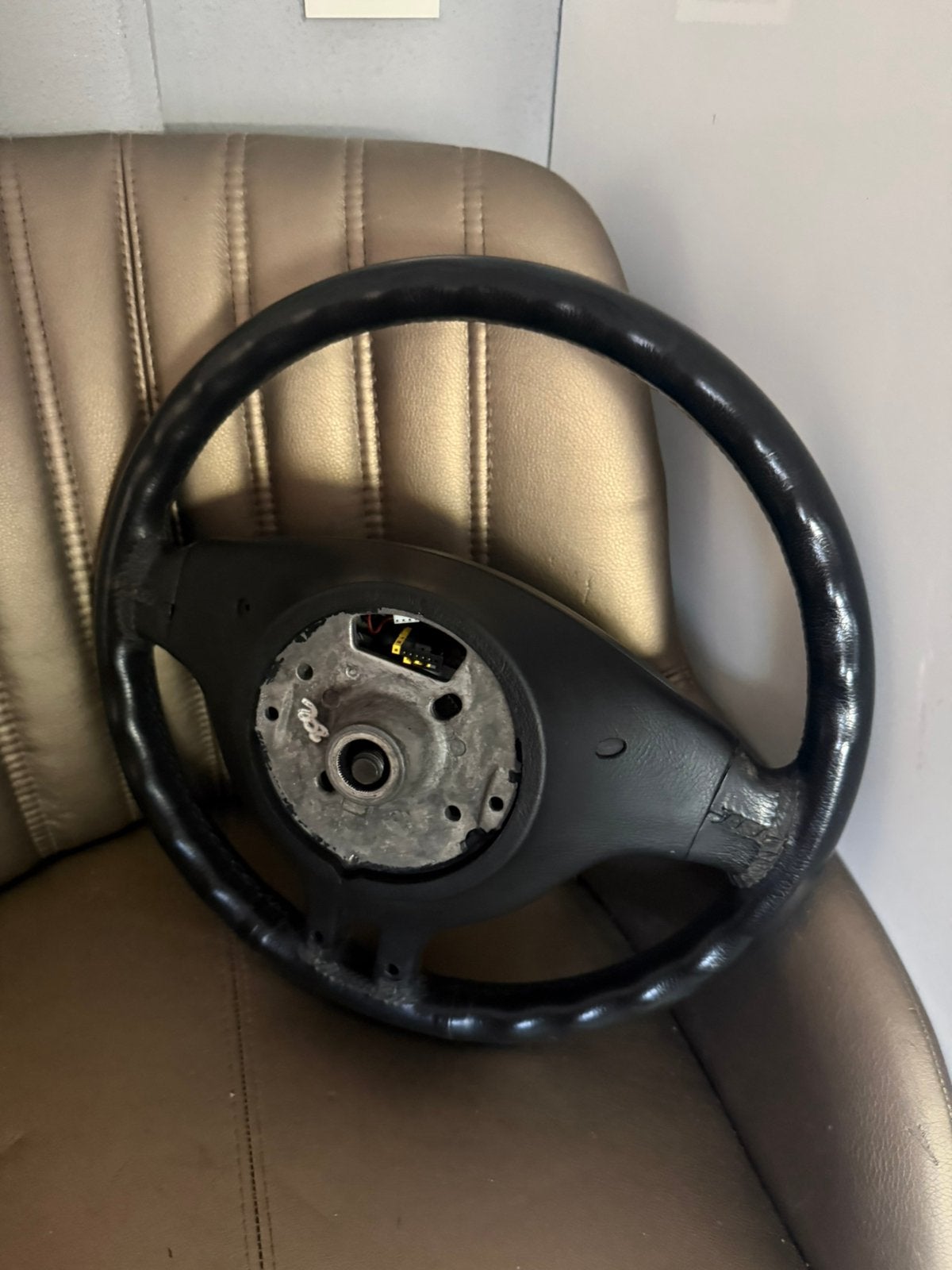 Foto 9 van BMW E39  E46 E53 E83 leder stuur wiel  orgigineel