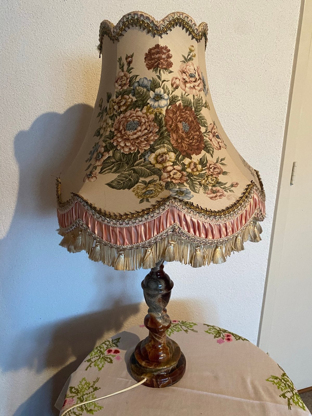 Vintage lamp, schemerlamp bloemenkap, Ophalen