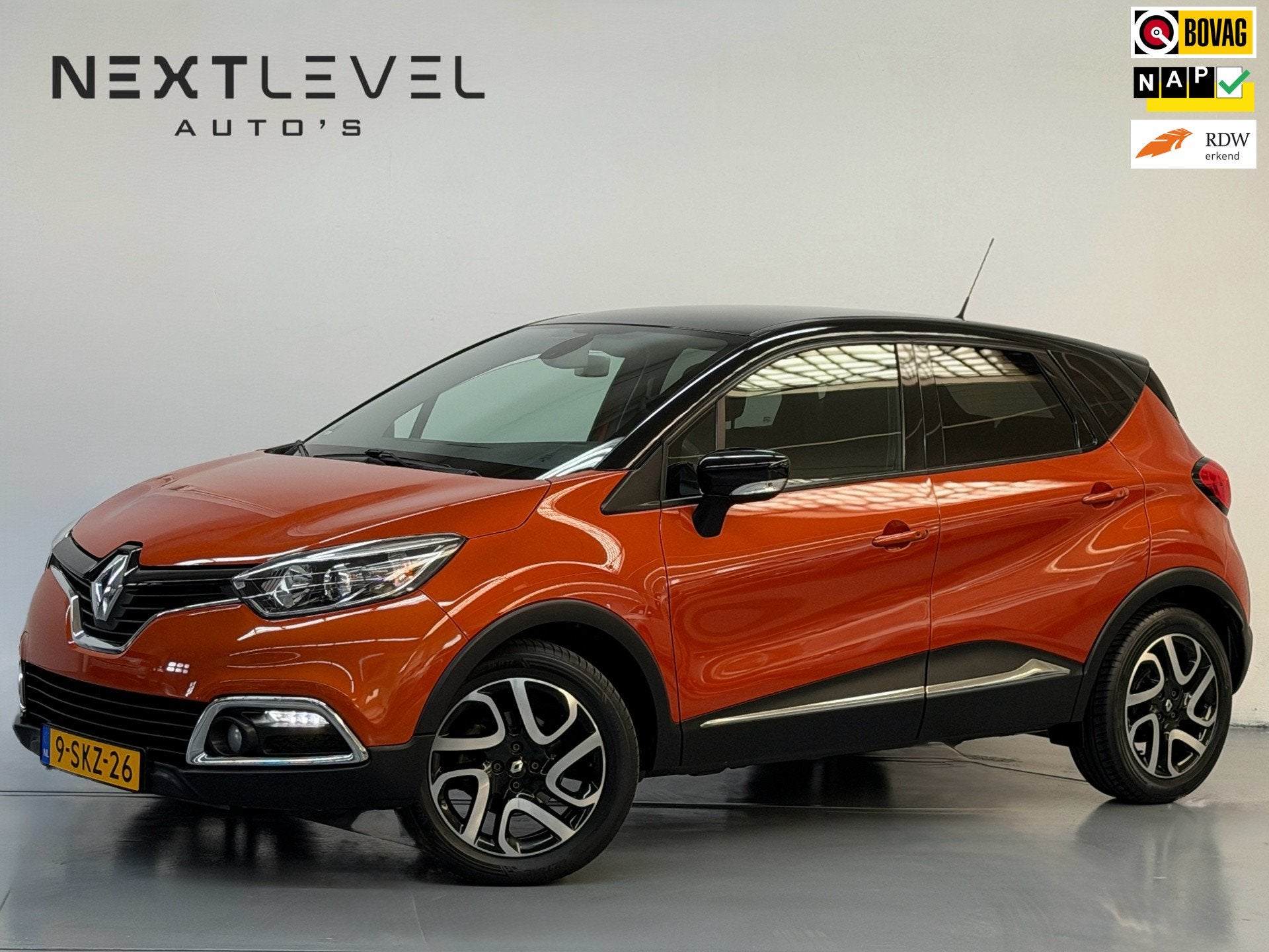 Renault Captur 1.2 TCe Dynamique Automaat Camera Navi Keyles, Auto's, Stof, Zwart, Origineel Nederlands, Parkeersensor