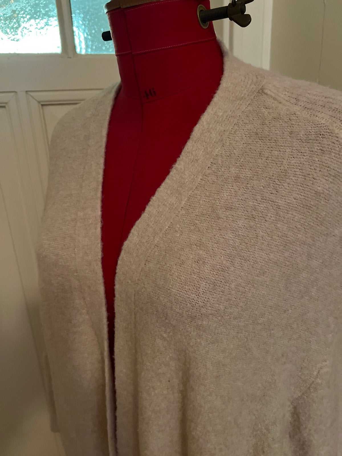 Xandres Gold Lang Vest Maat XL Beige Zo goed als nieuw, Kleding | Dames, Truien en Vesten, Ophalen of Verzenden, Zo goed als nieuw