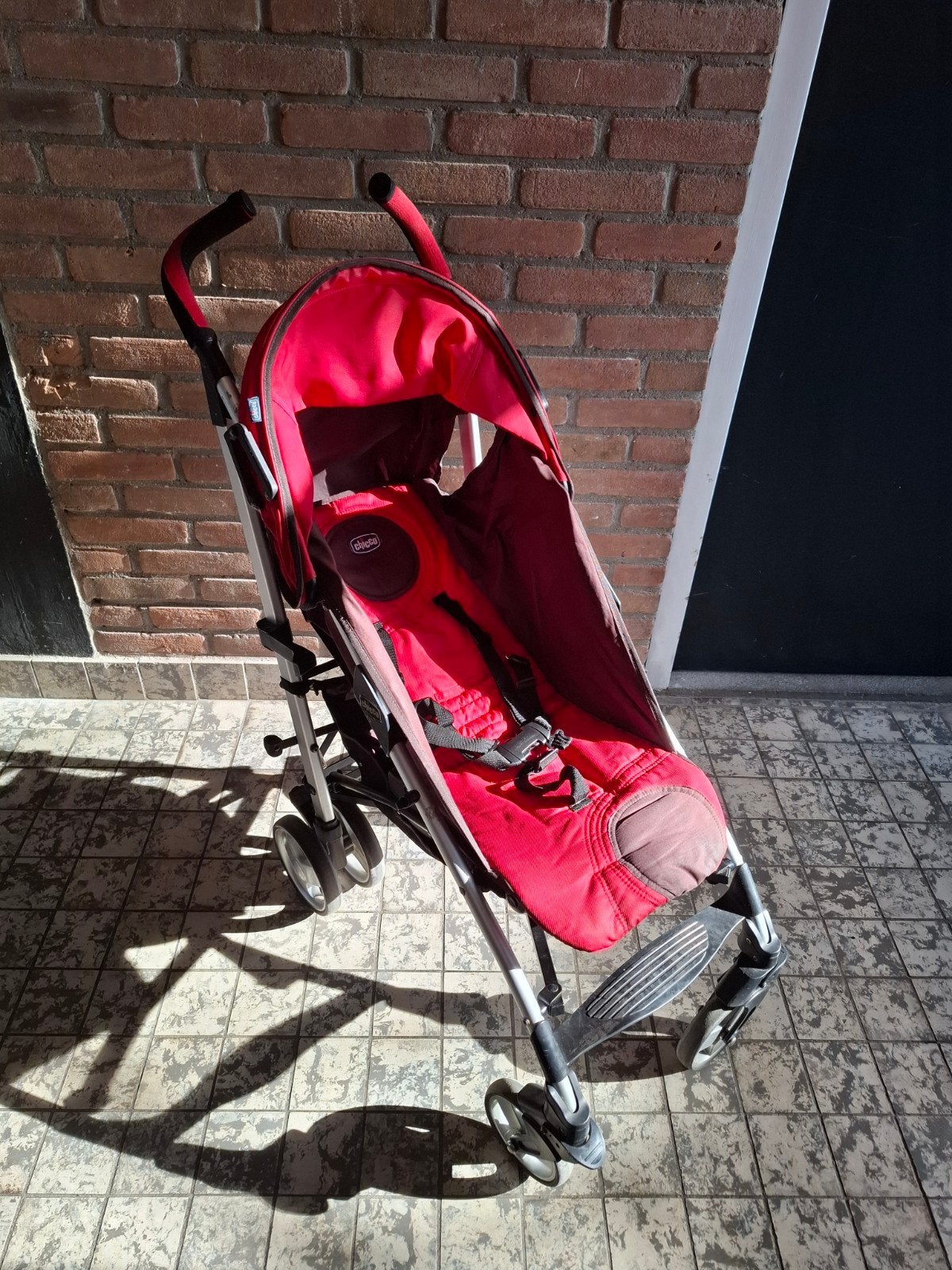 Chicco Lite Way buggy - Rood, Ophalen, Gebruikt, Overige merken, Verstelbare rugleuning