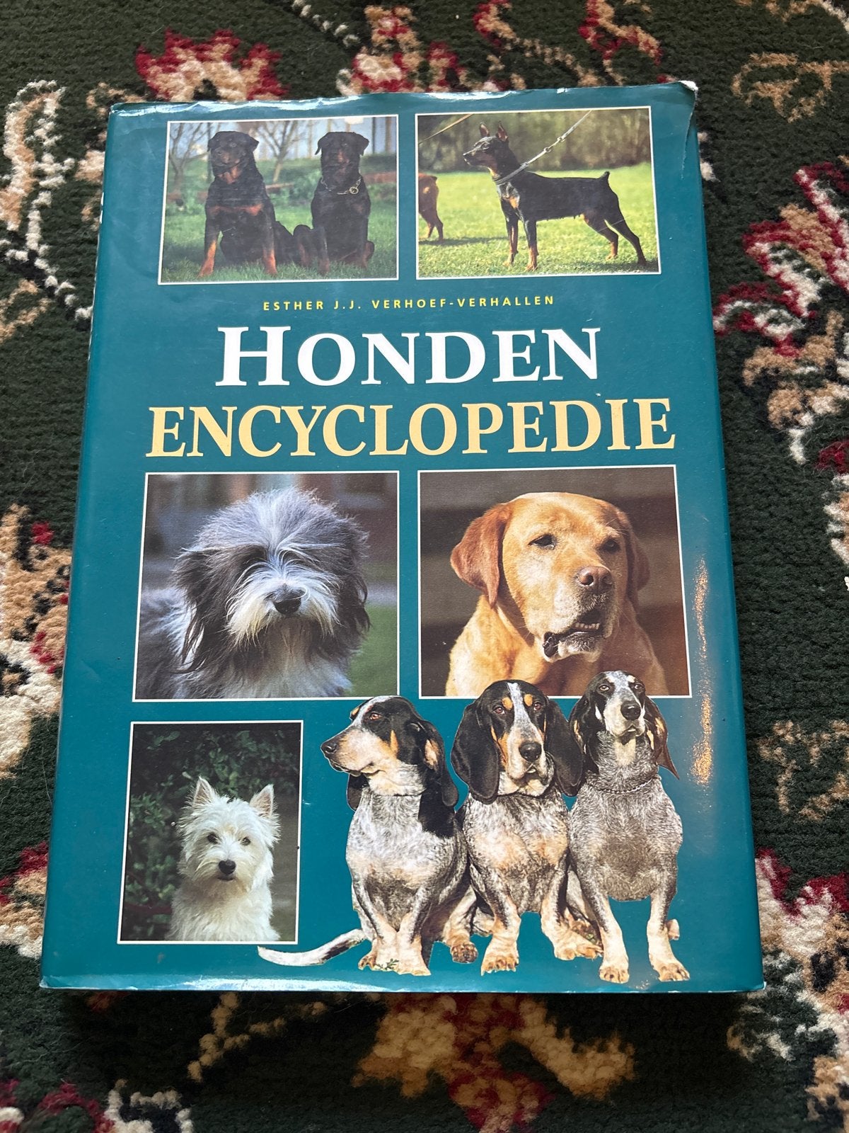 Honden Encyclopedie - Esther J.J. Verhoef-Verhallen, Ophalen of Verzenden, Gelezen, Dieren, Los deel