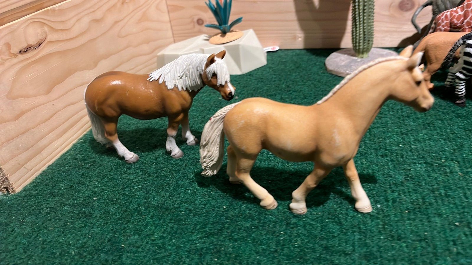 Schleich haflingers, Verzamelen, Dierenverzamelingen, Verzenden, Zo goed als nieuw, Paard, Beeldje of Figuurtje
