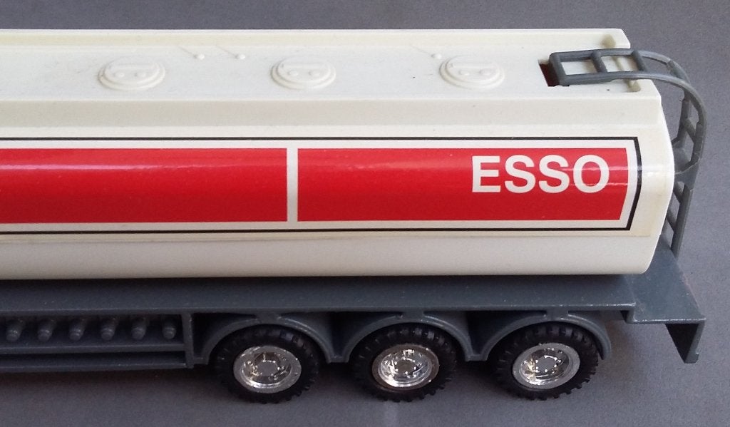 Omstreeks 1980 Truck Tanker Vrachtwagen Esso Scania, Hobby en Vrije tijd, Overige merken, Nvt., Ophalen of Verzenden, Zo goed als nieuw