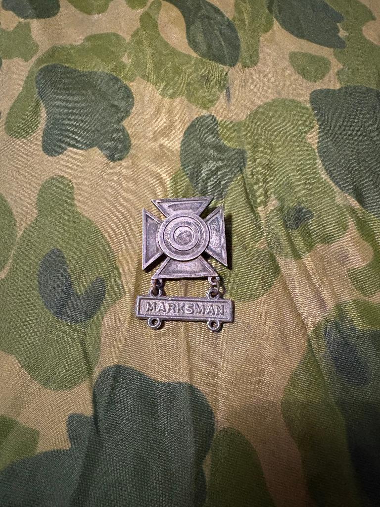 Tweede wereldoorlog US sharpshooter badge marksman, Ophalen of Verzenden, Landmacht, Amerika, Embleem of Badge