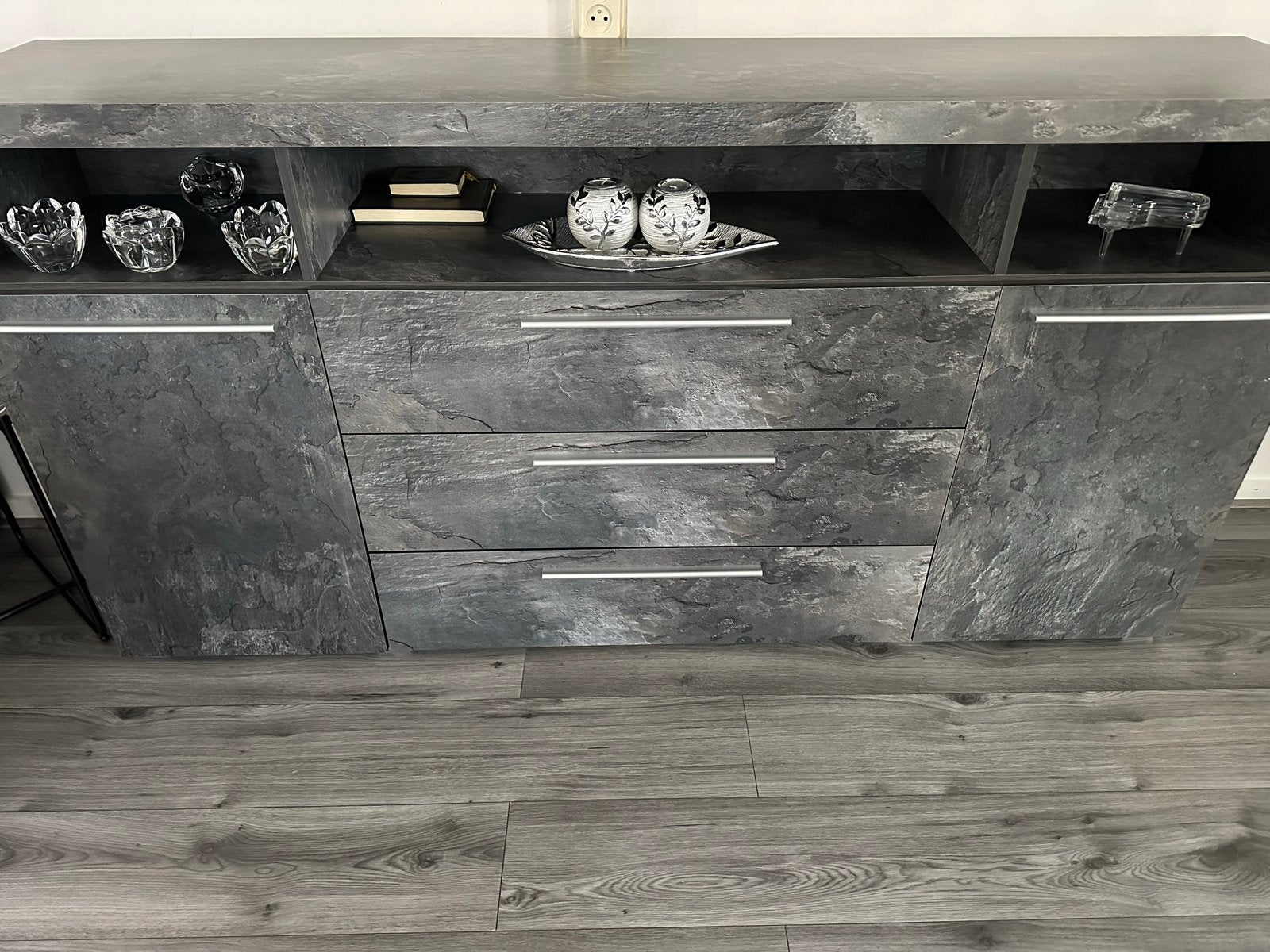 Modern dressoir met leisteenlook - Zo goed als nieuw, Overige materialen, 150 tot 200 cm, Ophalen of Verzenden, Zo goed als nieuw