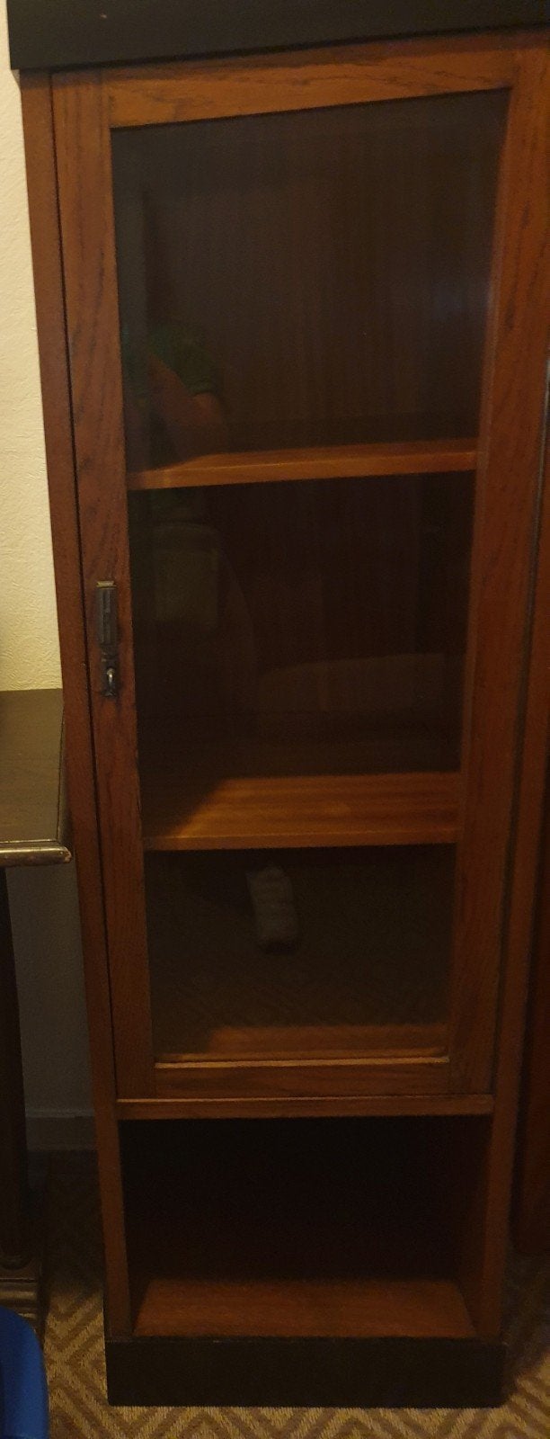 Art deco vitrinekastje met ingebouwde lamp, Huis en Inrichting, Kasten | Vitrinekasten, Ophalen, Minder dan 50 cm, Zo goed als nieuw