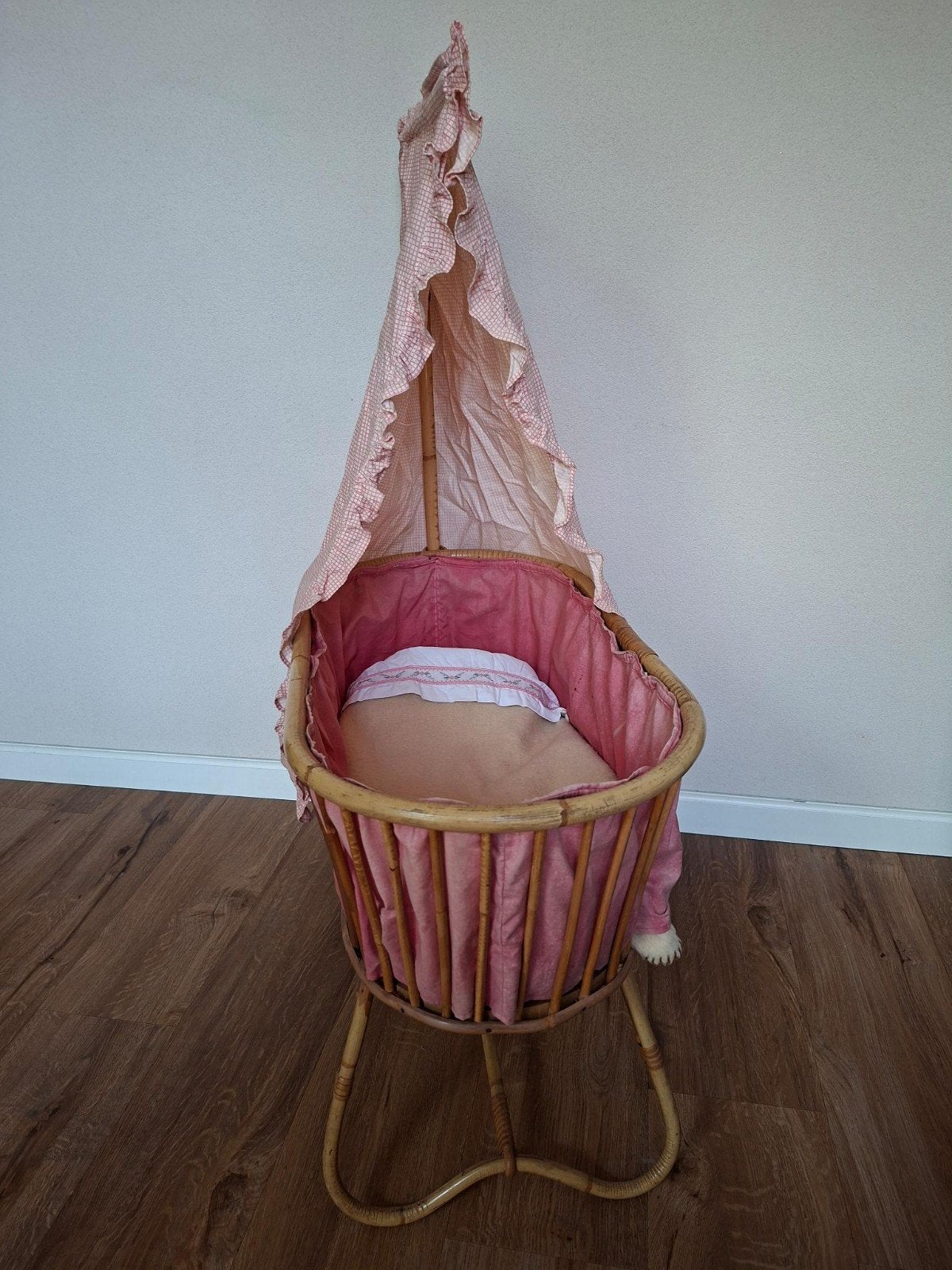 Vintage  poppenwieg, Ophalen, Gebruikt, Babypop