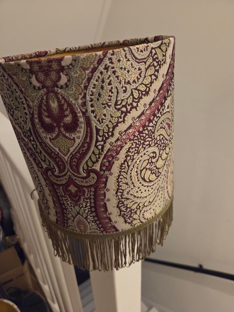 Vintage lampenkap met paisley patroon en franjes, Huis en Inrichting, Lampen | Lampenkappen, Vintage, Klassiek, Bohemien, 25 tot 50 cm