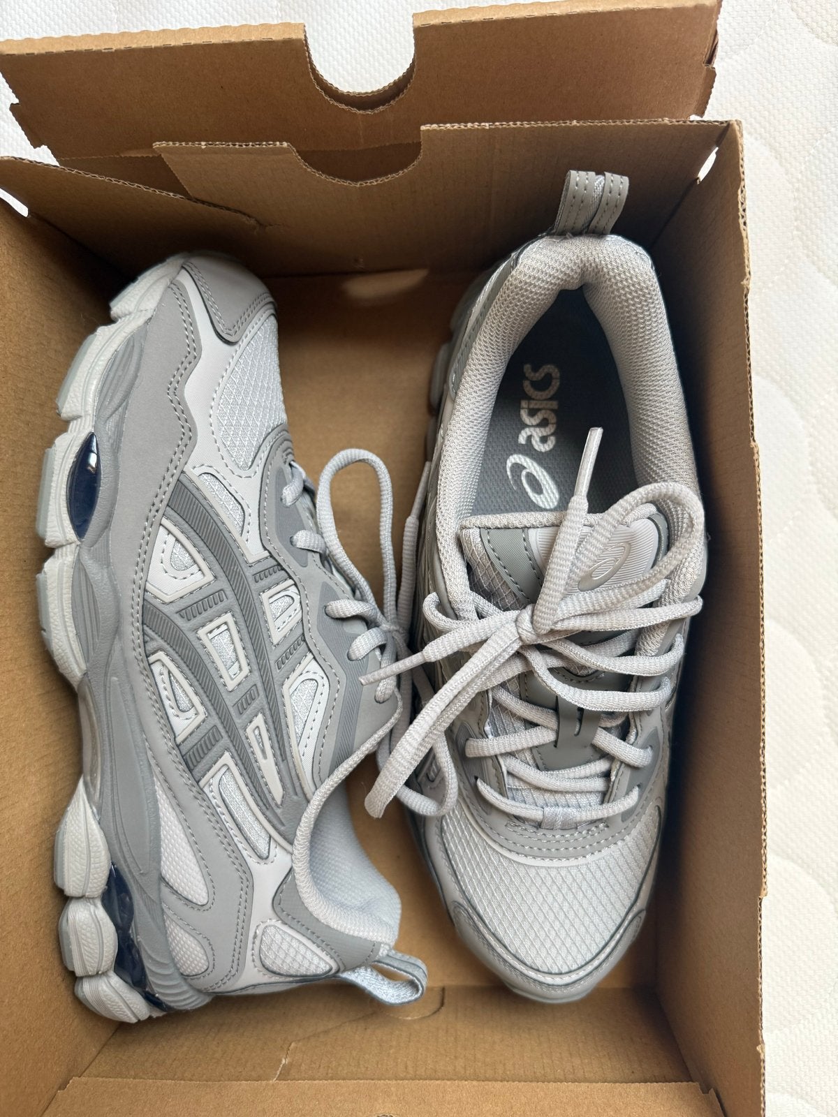 ASICS GEL-NYC RGD Sneakers - Cement Grey/Clay Grey, Ophalen of Verzenden, Nieuw, Grijs, Sneakers of Gympen