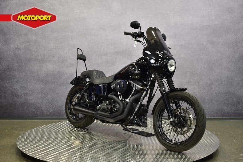 Harley-Davidson STREET BOB (bj 2016), Motoren, Motoren | Harley-Davidson, Bedrijf, Sderegt@motoportgoes.nl, Nobelweg 4
4462 GK  Goes, NL