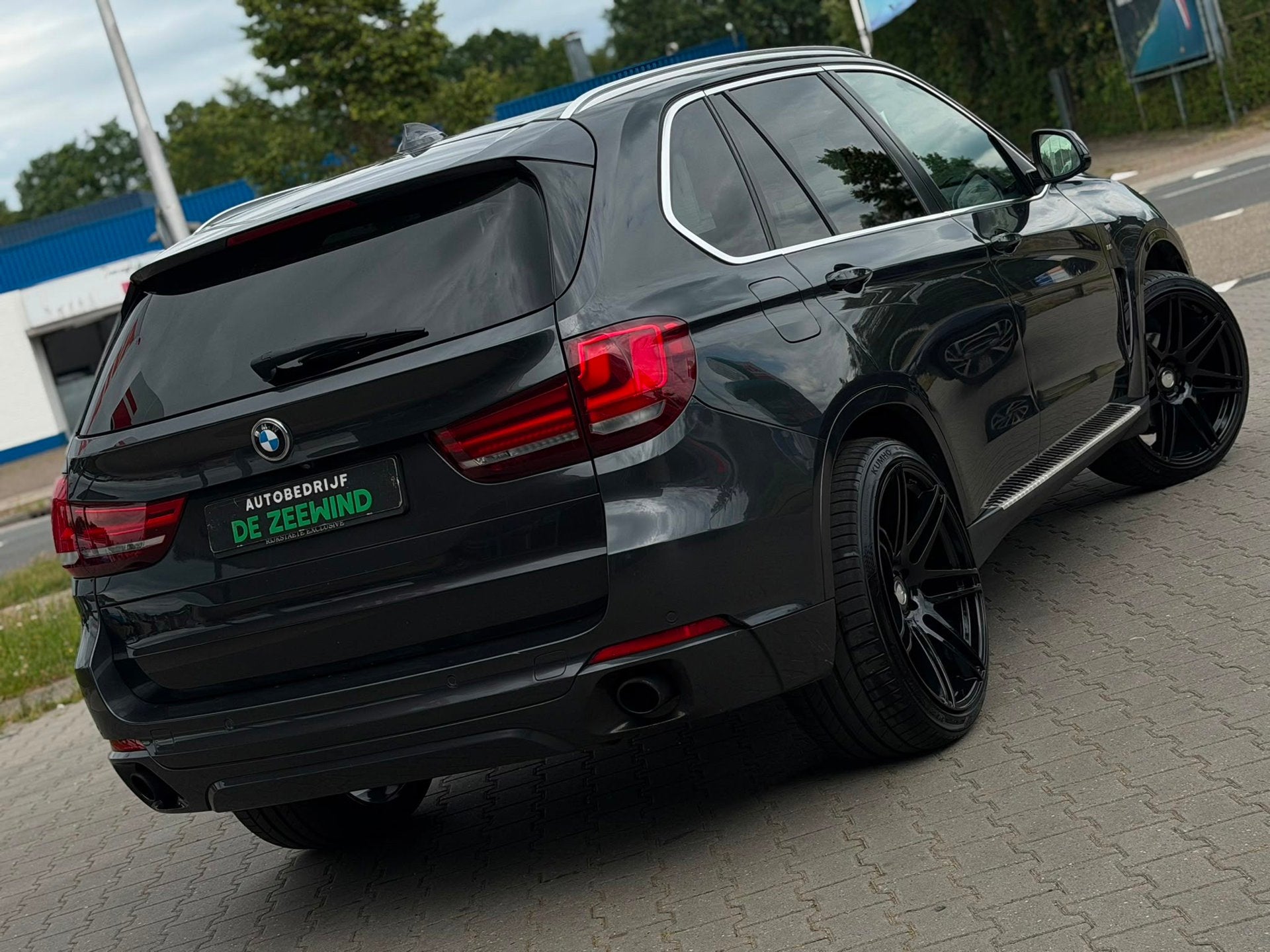 BMW X5 XDrive30d Corporate Lease High Executive, 4 cilinders, 241 €/maand, Leder, Bedrijf