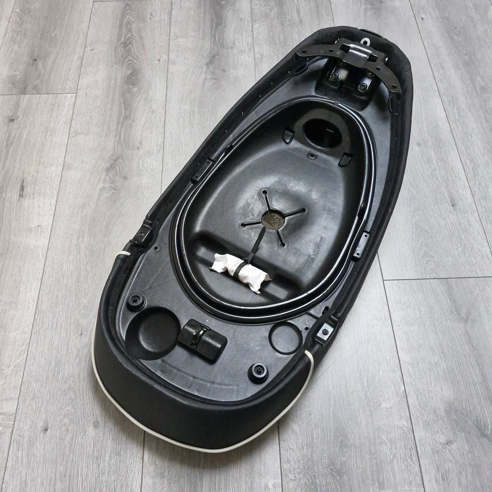 2026 sprint sport zadel als nieuw ongebruikte buddyseat, Ophalen of Verzenden, Nieuw, Zadel, Vespa