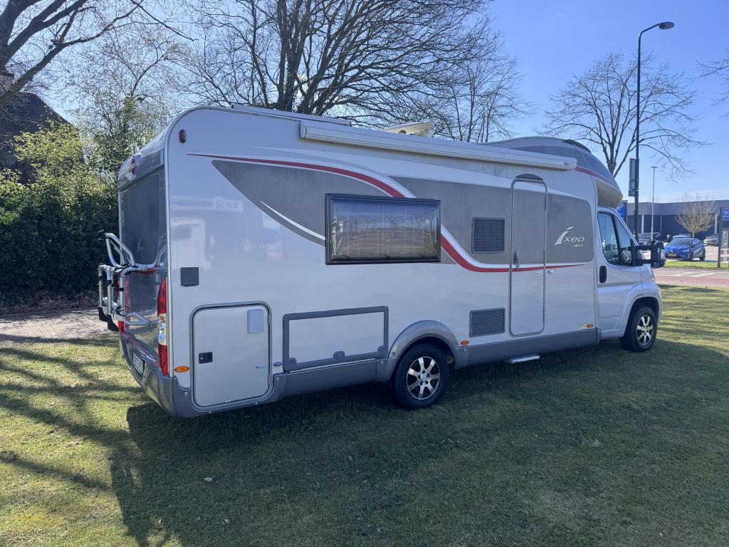 Bürstner Ixeo IT 740 lage enkele bedden en hefbed, Caravans en Kamperen, Campers, Ringverwarming, 7 tot 8 meter, Bedrijf, Bürstner