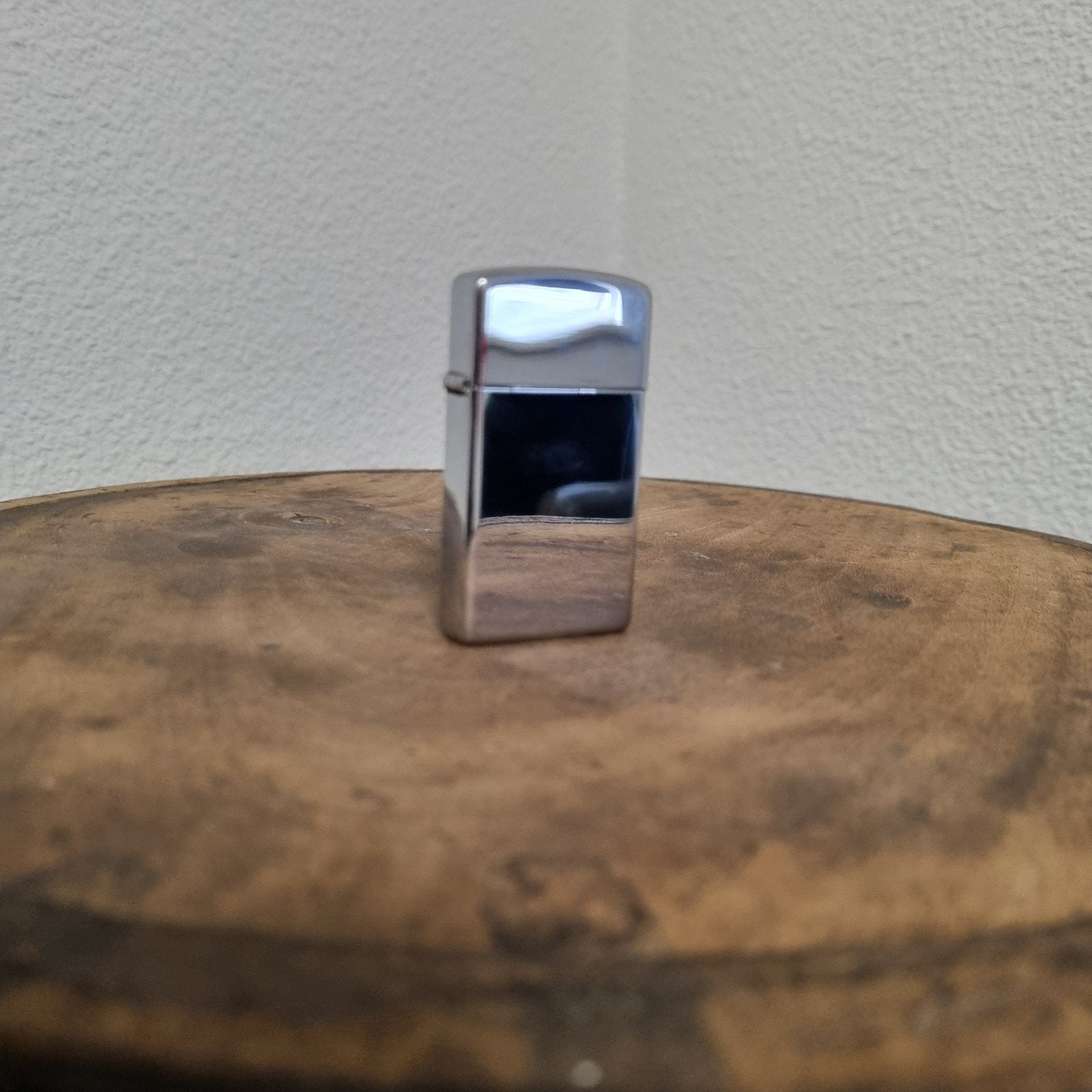 Zippo slim uit 1998, high polished.  Izgs!, Verzamelen, Rookartikelen, Aanstekers en Luciferdoosjes, Ophalen, Zo goed als nieuw
