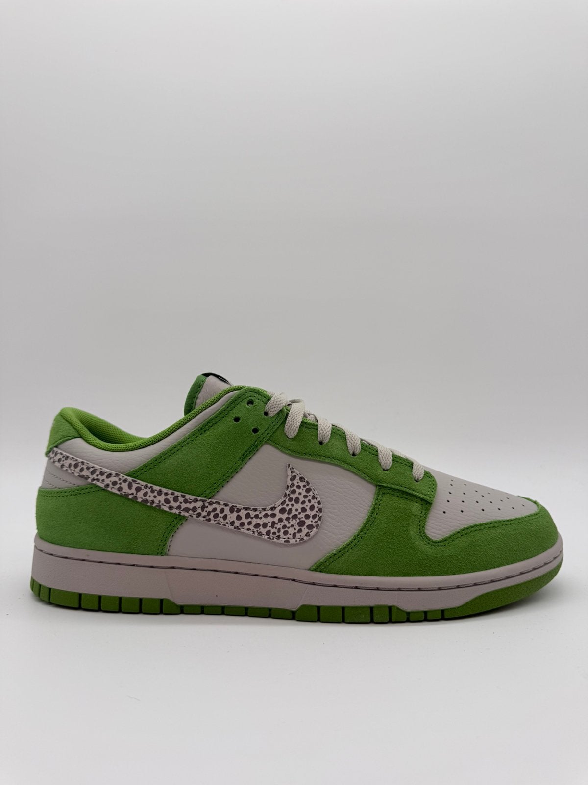 Nike Dunk Low AS Safari Swoosh Chlorophyll EU 46, Kleding | Heren, Schoenen, Overige kleuren, Flippr.info@gmail.com, 1213NL, Ophalen of Verzenden