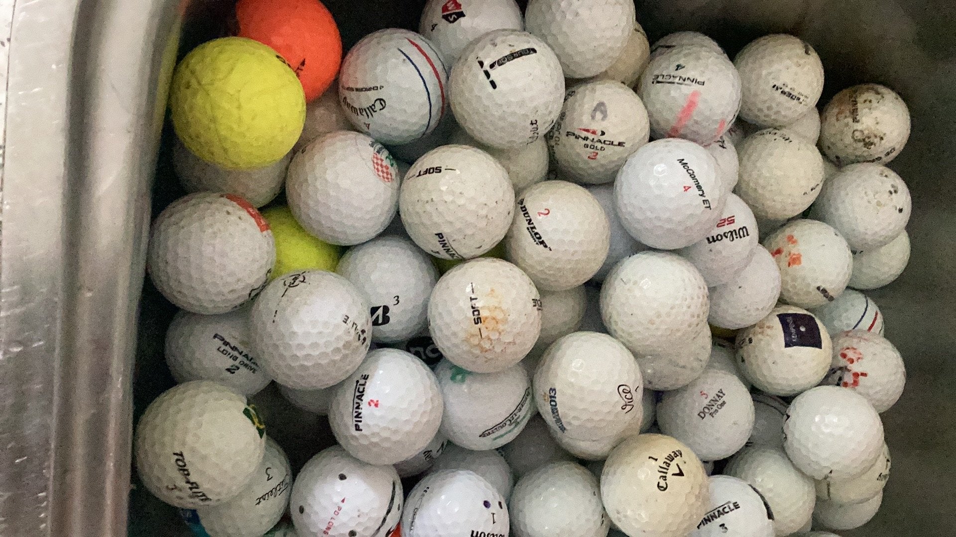 100 golfballen, Ophalen of Verzenden, Zo goed als nieuw, Bal(len)
