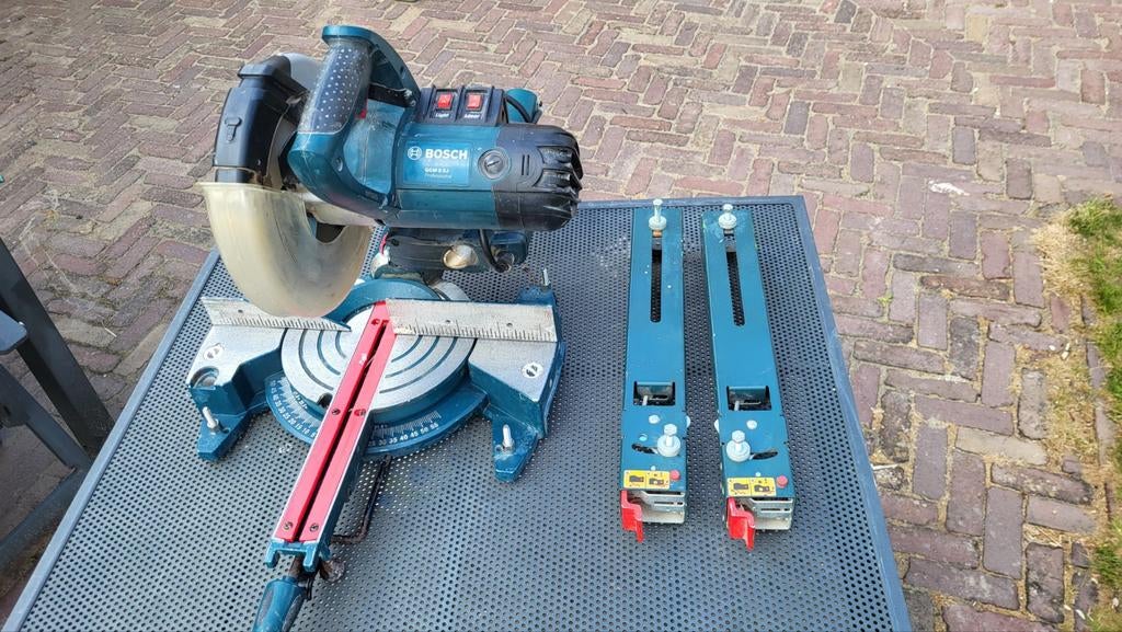 Afkortzaag Bosch GCM 8SJ Professional, Doe-het-zelf en Verbouw, Gereedschap | Zaagmachines, Gebruikt, 30 tot 70 mm, Bosch Professional (Blauw)