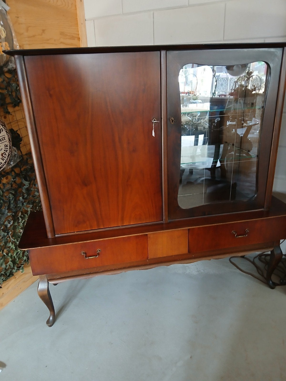 Jaren '70 Kastje met Vitrine en Lades, Ophalen