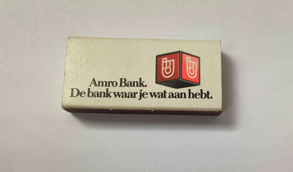 Lucifersdoosje Amro bank (nr.3), Verzamelen, Ophalen of Verzenden, Zo goed als nieuw, Luciferdoosjes of -merken