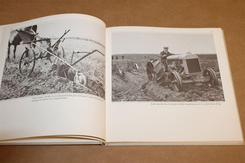De Landbouw Mechaniseert 1920-1950 — Fotoboek, Boeken, Ophalen of Verzenden, Gelezen