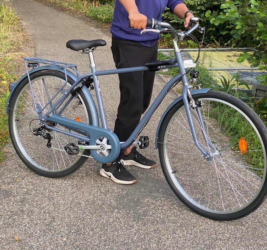 Bike with luggage rack , lock and 6 speed gear, Fietsen en Brommers, Fietsen | Heren | Herenfietsen, Velgrem, Versnellingen, Nieuw