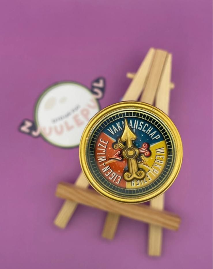 Efteling pin kompas personeel, Verzamelen, Efteling, Zo goed als nieuw, Efteling, Efteling, Button of Speldje