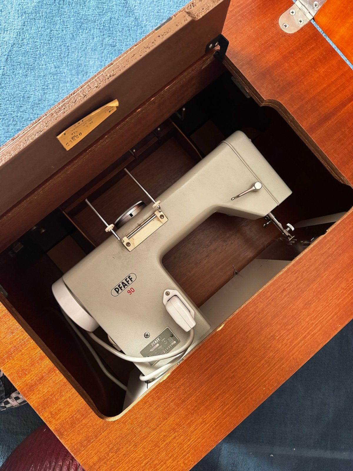 Pfaff 90 naaimachine compleet in Aristo meubel, Ophalen, Gebruikt, Naaimachine, Pfaff