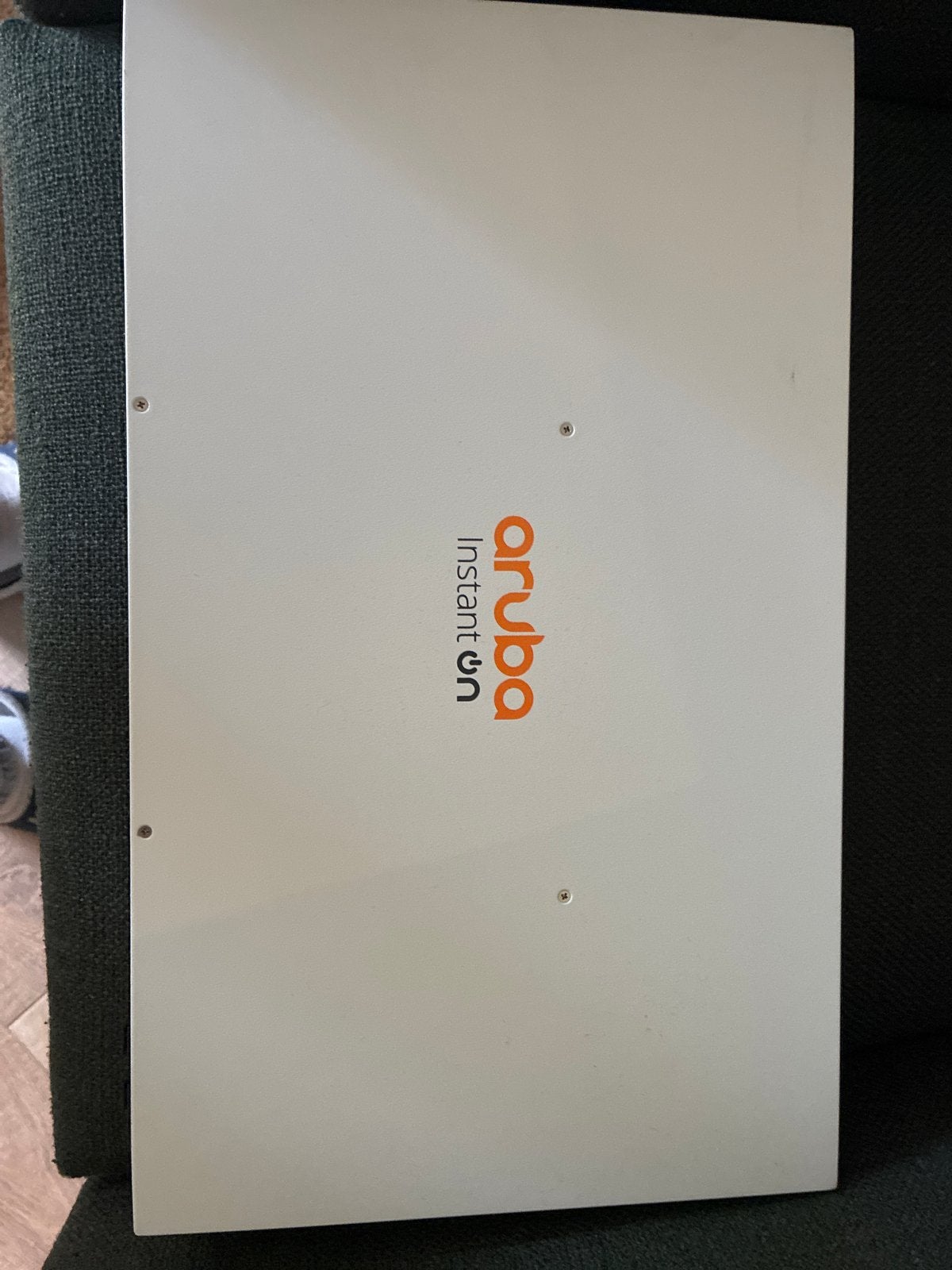 Aruba Instant On 1930 Series 24-poorts Gigabit Switch, Ophalen of Verzenden, Zo goed als nieuw