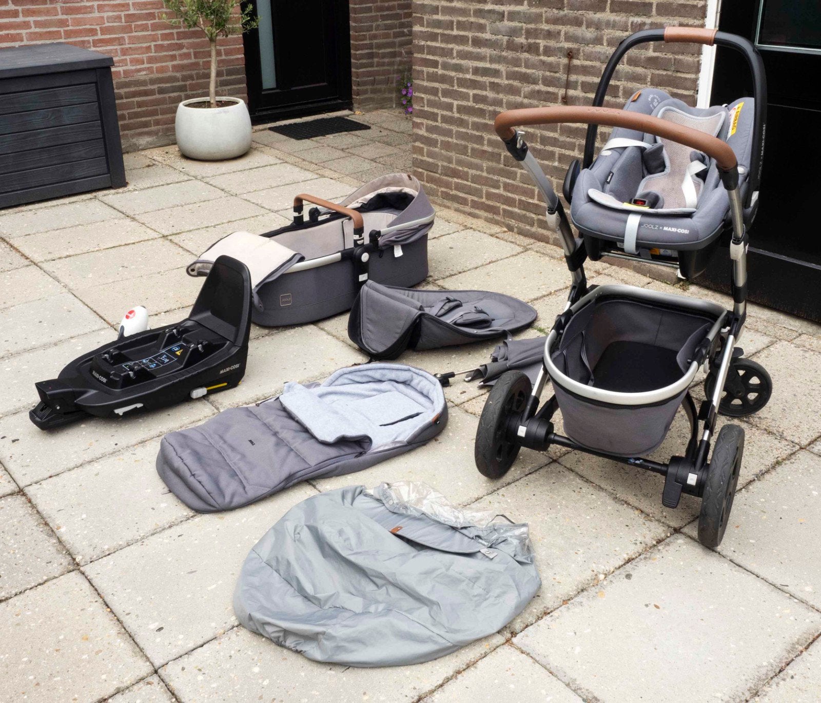 Joolz geo kinderwagen + joolz x maxi cosi autostoel + base, Gebruikt, Verstelbare duwstang, Ophalen, Kinderwagen