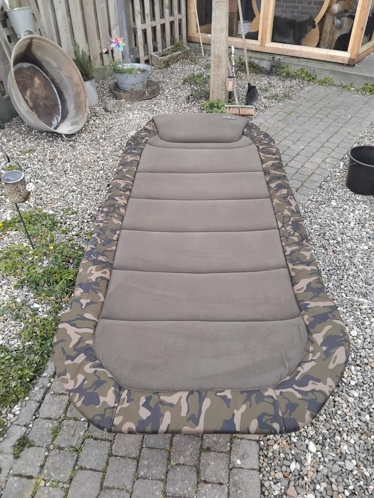 Fox R3 Camo Bedchair - Comfortabel en Stevig, Ophalen