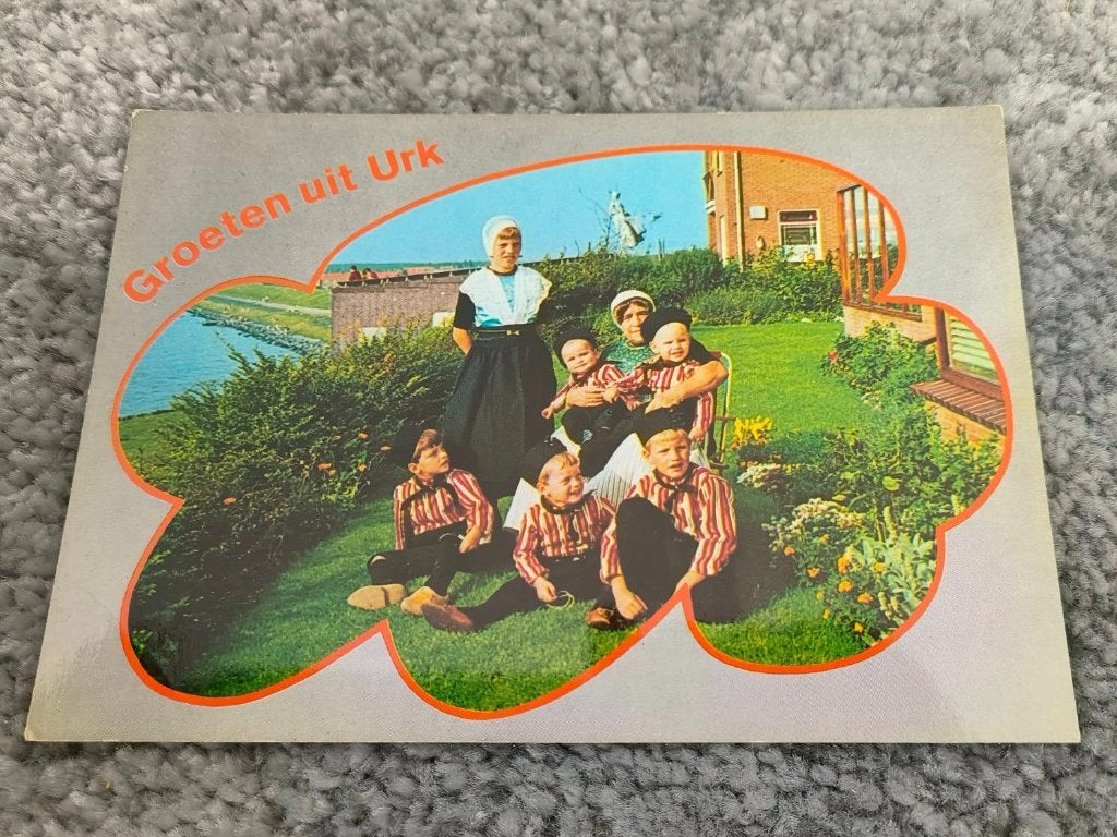 Kaart Urk Klederdracht (8), Ophalen of Verzenden, 1980 tot heden, Ongelopen, Klederdracht